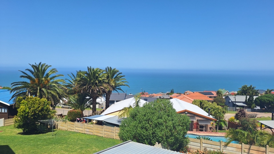 3 Bedroom Property for Sale in Dana Bay Western Cape